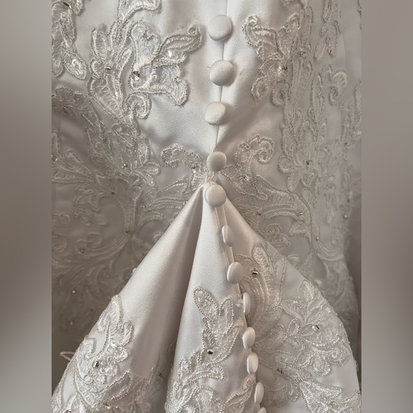 Oleg Cassini Dress - Picture 9 of 10